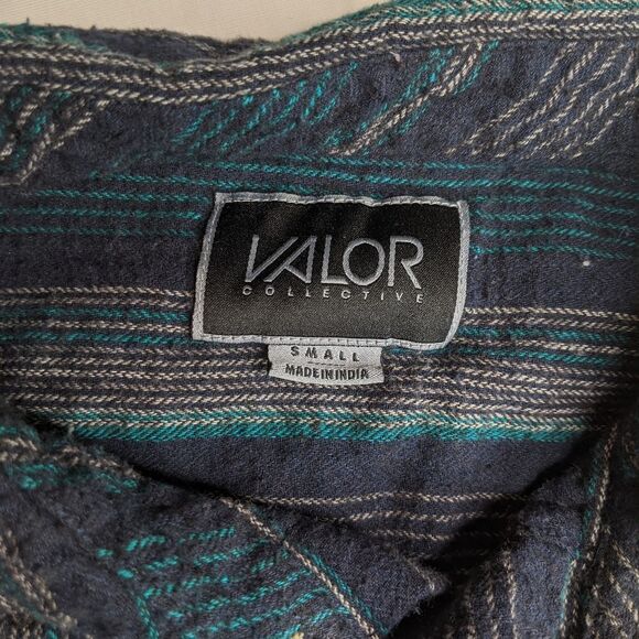Valor Collective Casual Men’s Button Down - Picture 4 of 8